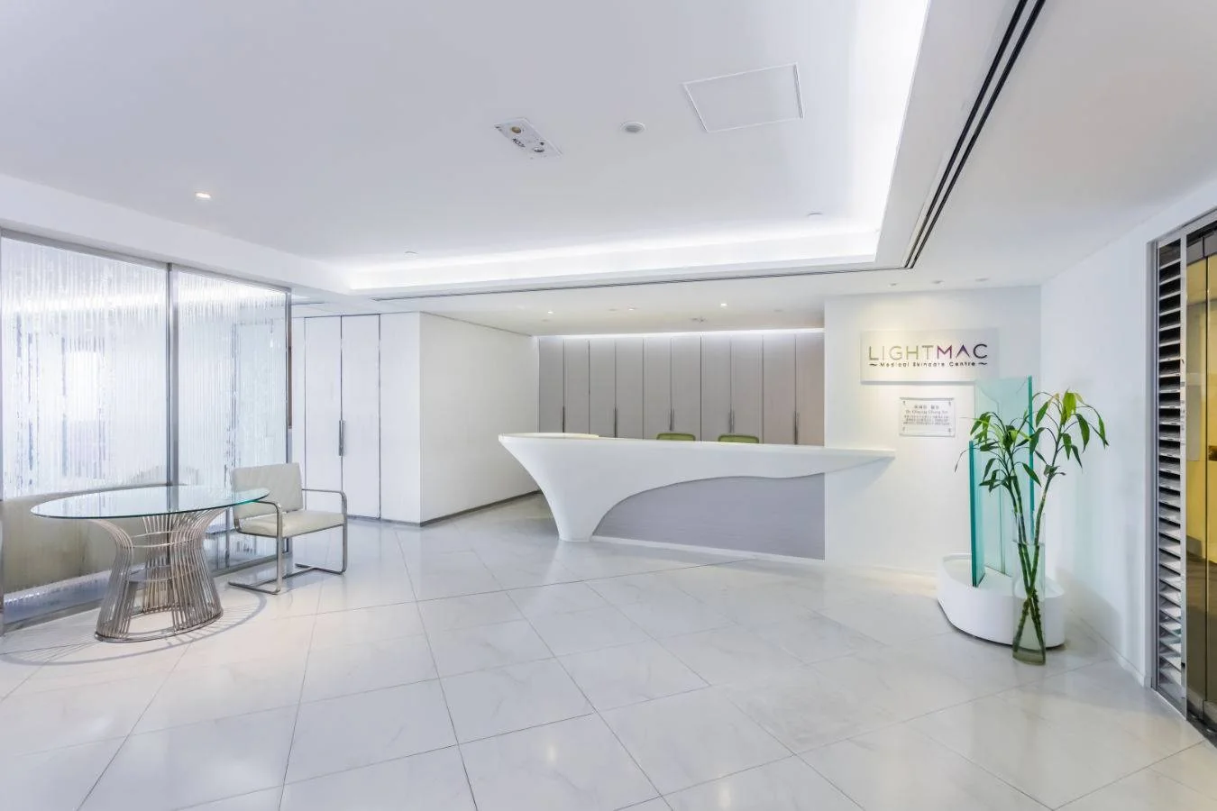 Lightmac clinic